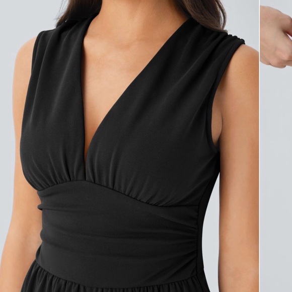 Elegant Black Sleeveless Jumpsuit - Picture 3 of 7